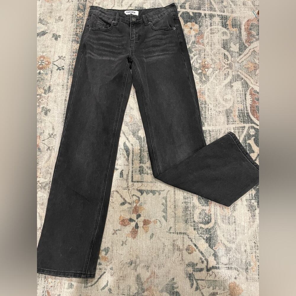 Preowned black baggy straight legged jeans from Tilly’s 23